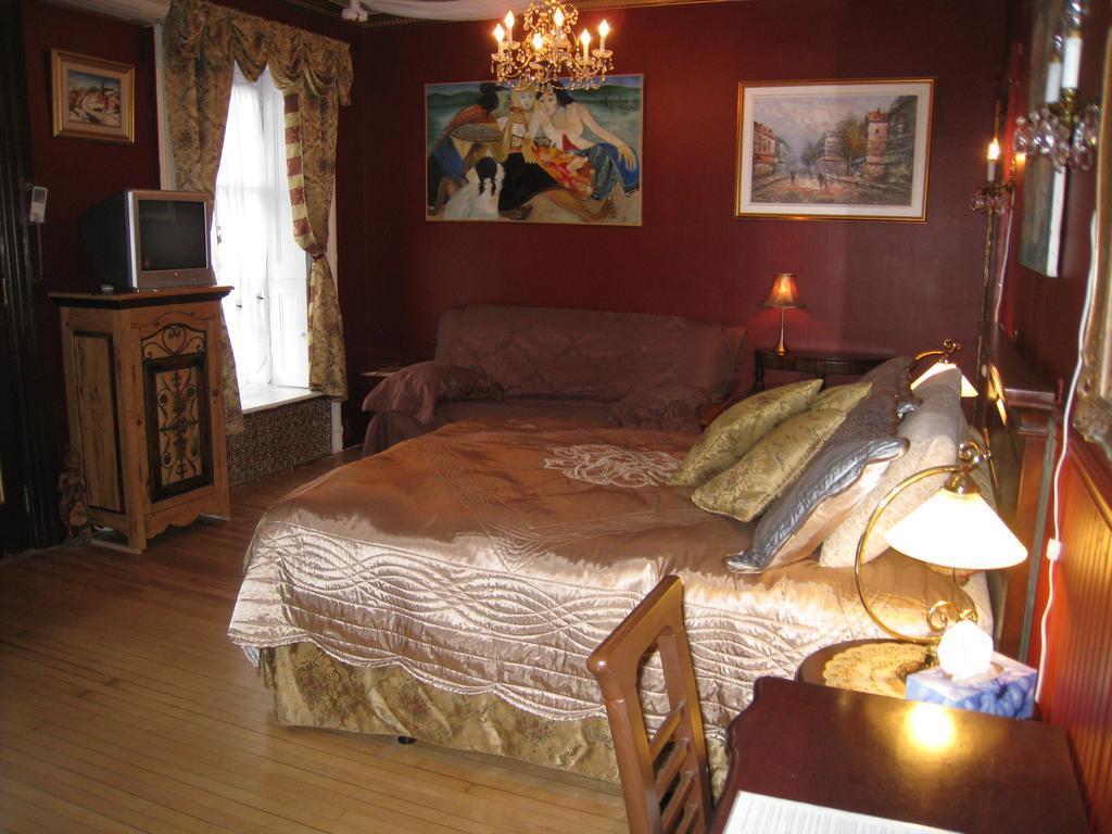 ケベックシティ キャステル ダメリク フランセーズ Bed & Breakfast 部屋 写真
